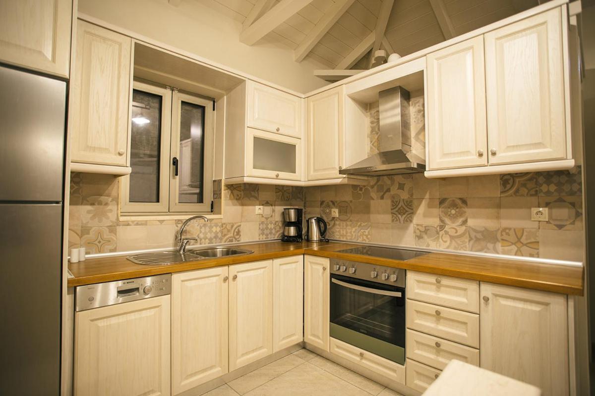 Tseralia Houses Stoupa Room photo