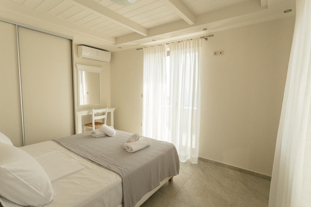 Tseralia Houses Stoupa Exterior photo