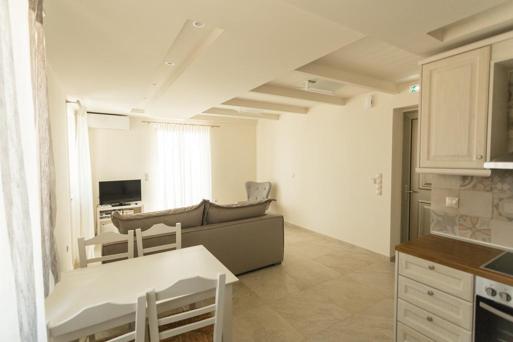 Tseralia Houses Stoupa Exterior photo