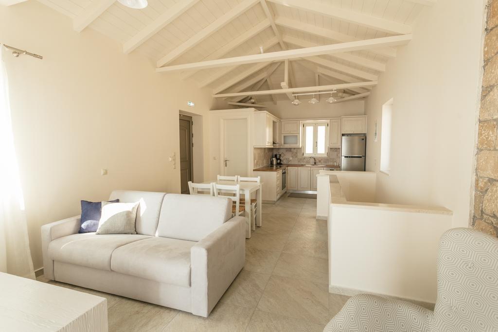 Tseralia Houses Stoupa Exterior photo