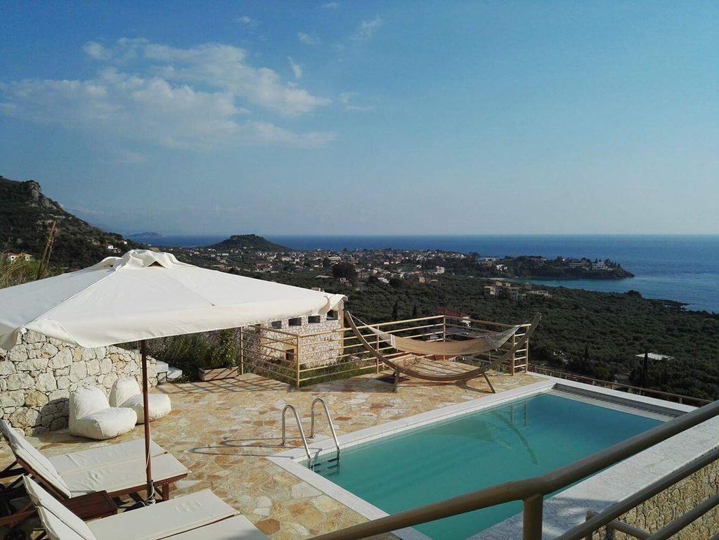 Tseralia Houses Stoupa Exterior photo